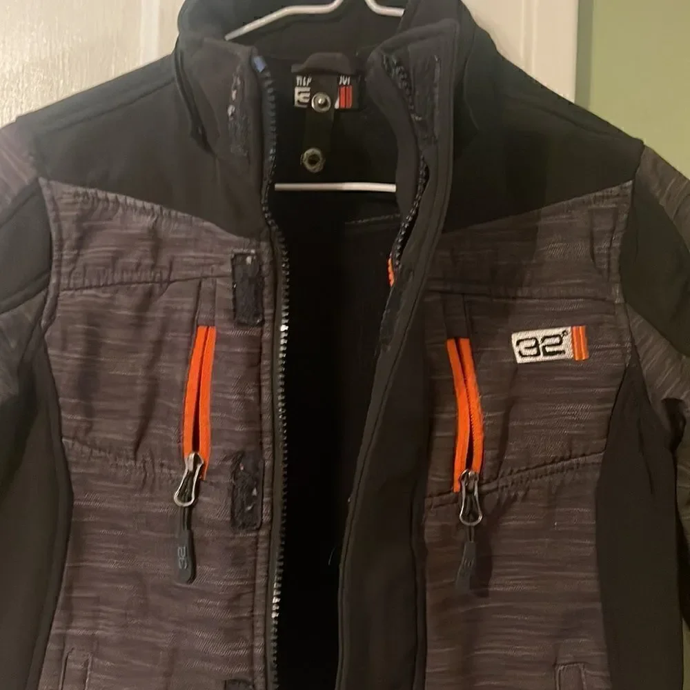 32 degrees jacket size 4 orange and black
